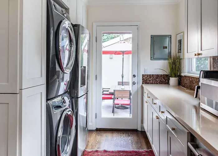 Cozy La Getaway With Hot Tub, 10 Min To Beach