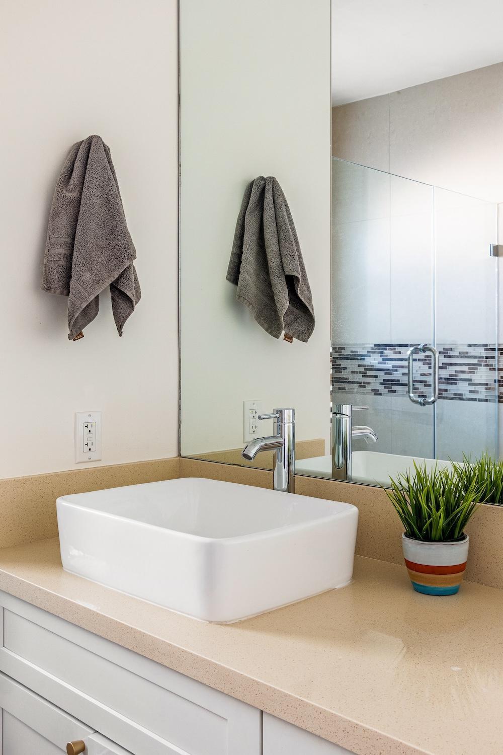 Cozy La Getaway With Hot Tub, 10 Min To * Los Ángeles